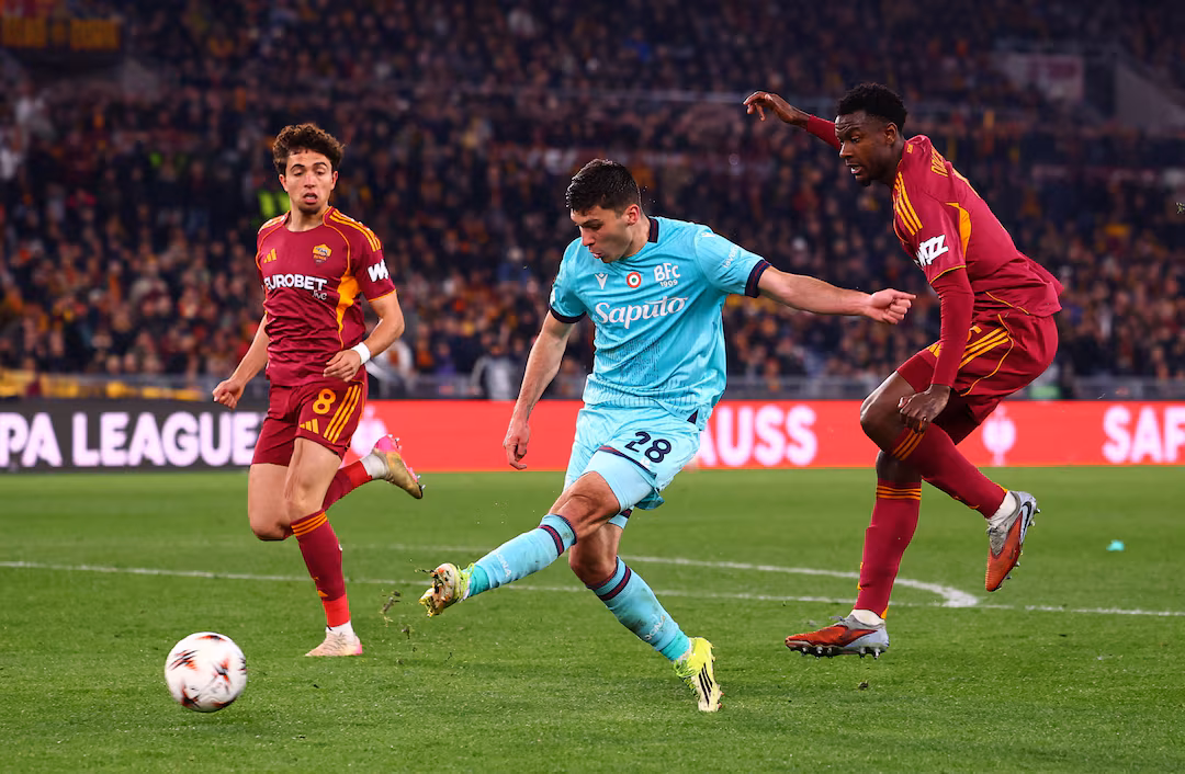 The most eventful refereeing performance in the Europa League came in Roma 3-4 Bologna