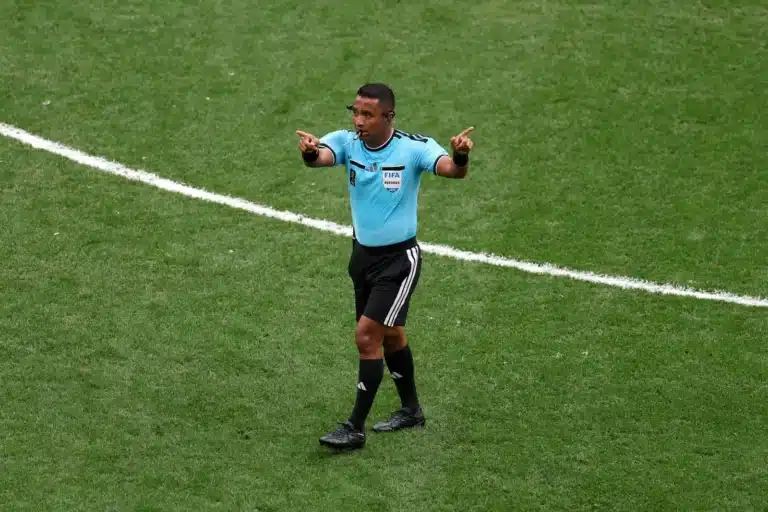 Switzerland vs Colombia referee analysis