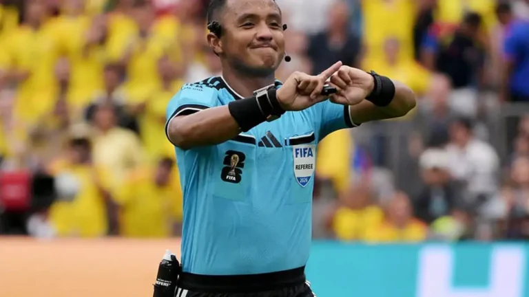 Iván Barton changed decision without VAR during France vs Spain