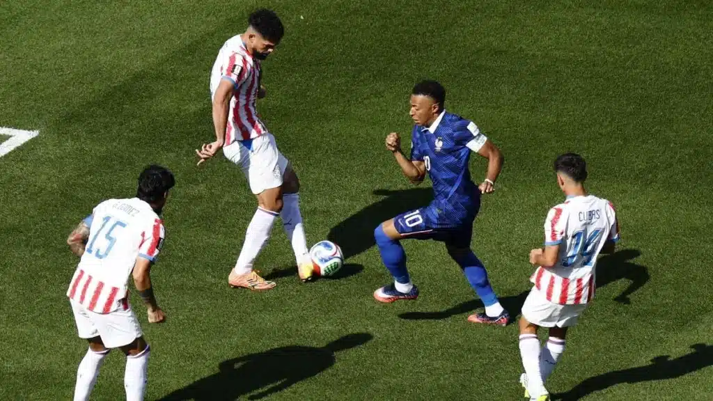 France vs Paraguay referee