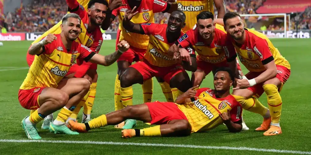 Lens vs PSG referee decisions in the 2026 Trophée des Champions