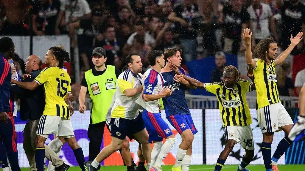 Lyon Fenerbahce brawl involving Matteo Guendouzi after Champions League playoff
