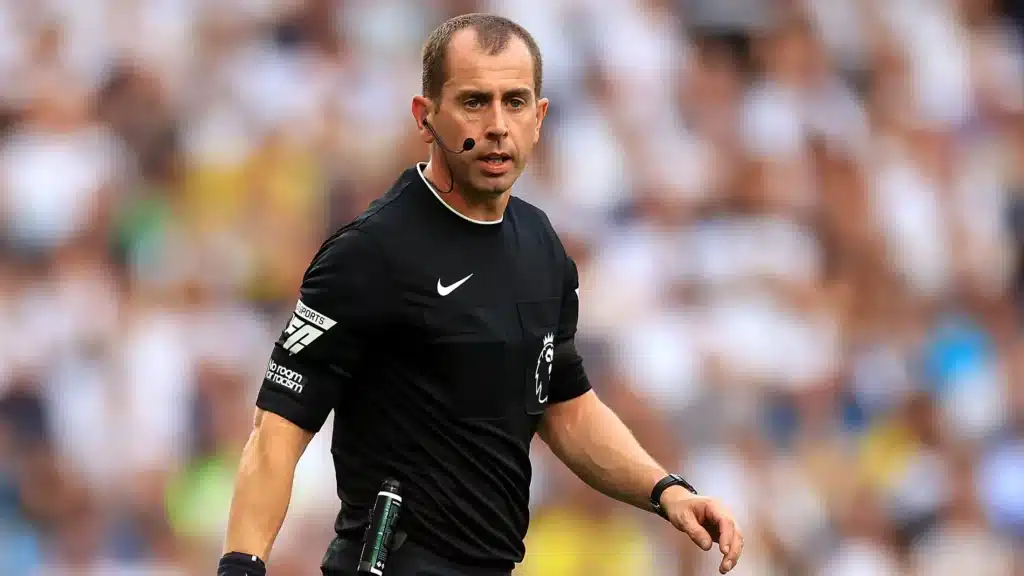 Premier League referee error as John McGinn challenges Ibrahim Osman